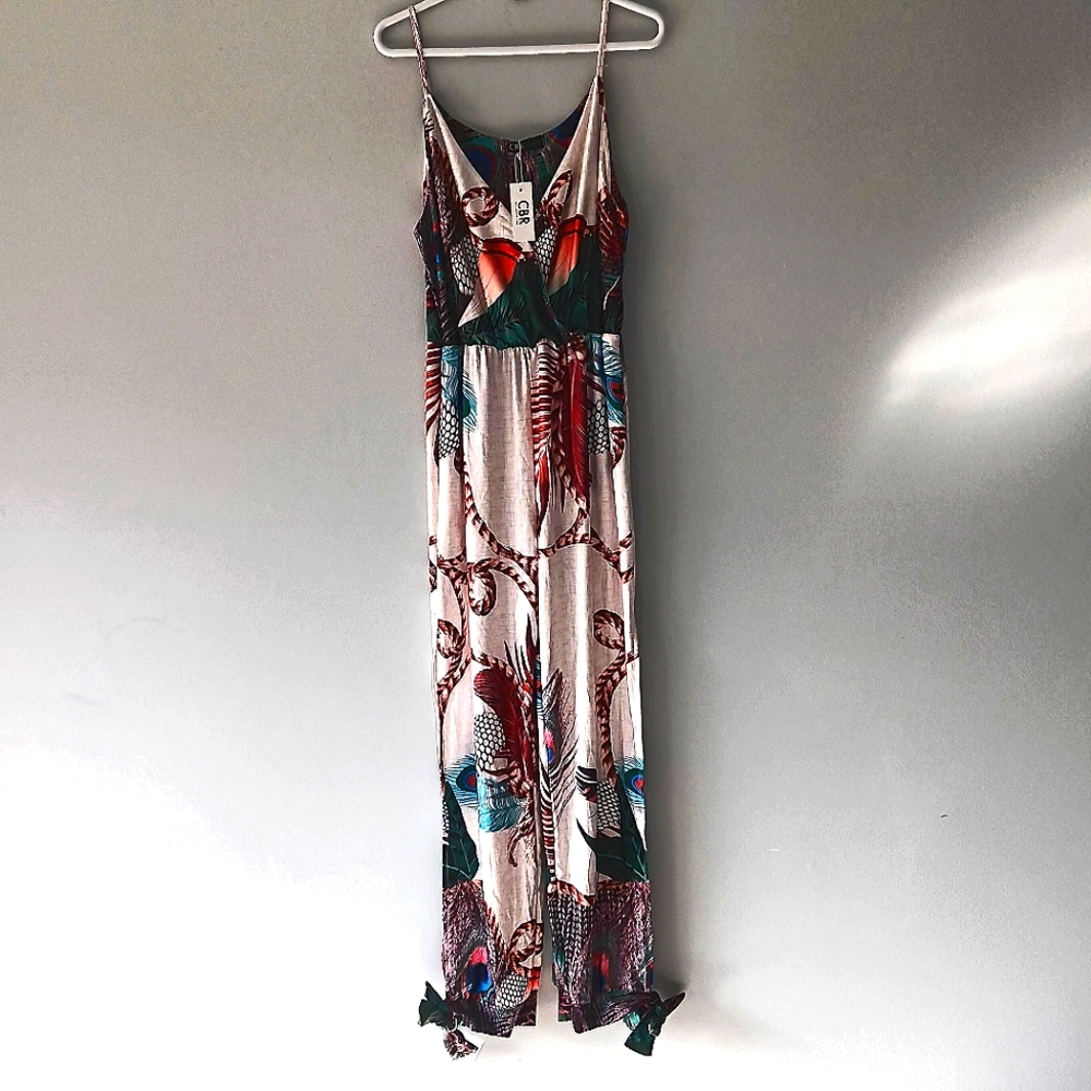 NEW CBR Jumpsuit Spaghetti Strap Deep V-Neck Tie Cuffs White Blue Red Large